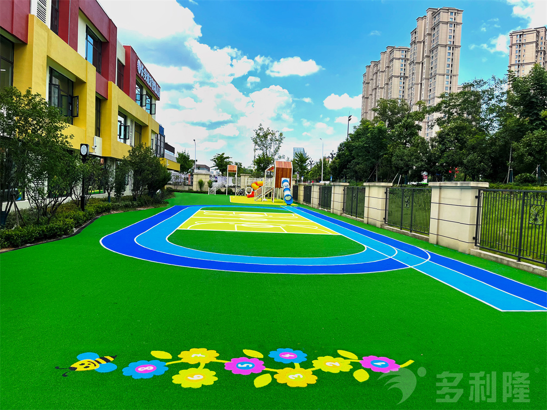 幼兒園戶外場(chǎng)地設(shè)計(jì)，幼兒園專用地彈坪