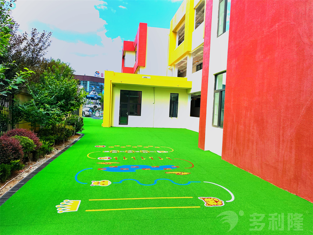 幼兒園戶外場(chǎng)地設(shè)計(jì)，幼兒園專用地彈坪